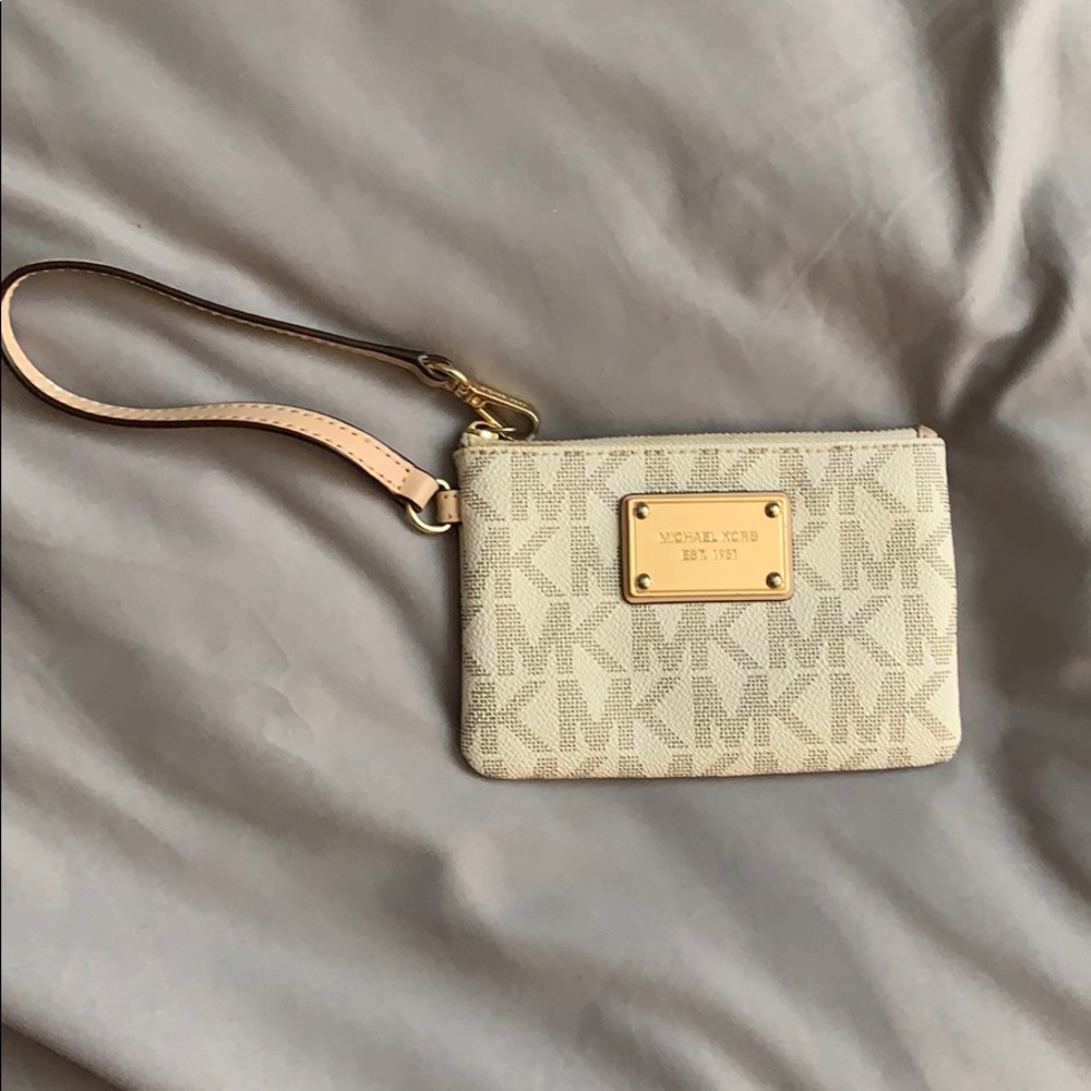 Michael Kors wristlet